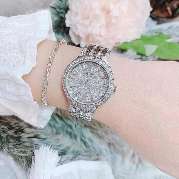 **NEW** Bulova Ladies Crystal Phantom Silver-Tone Stainless Steel Watch - Picture 13 of 13